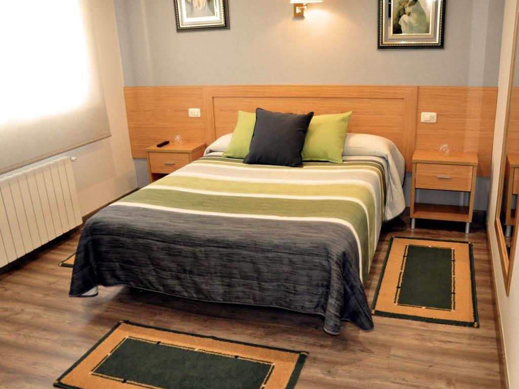 Hostal Paz Gondomar Eksteriør billede